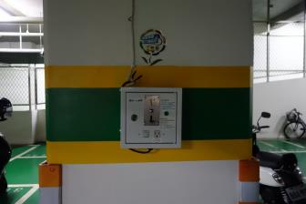 電動機車充電站