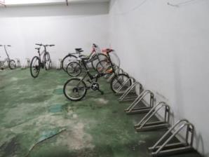 腳踏車停放區